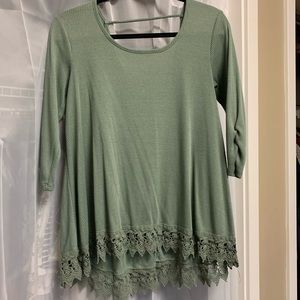 MAURICES green lace layered long sleeve